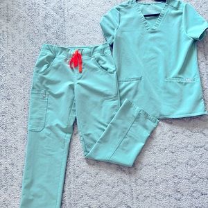 EXTRA SMALL FIGS SET! Casma 3pocket top. Kade bottoms